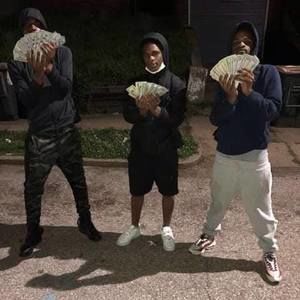 Meet your Posher, Deondra